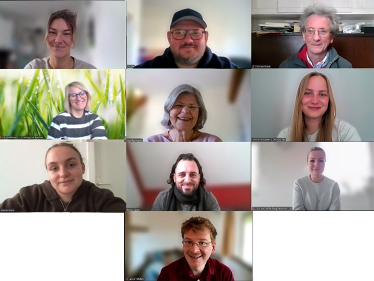 Bild der Präsentierenden Reihe 11